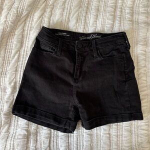 Universal Thread Black Jean Shorts